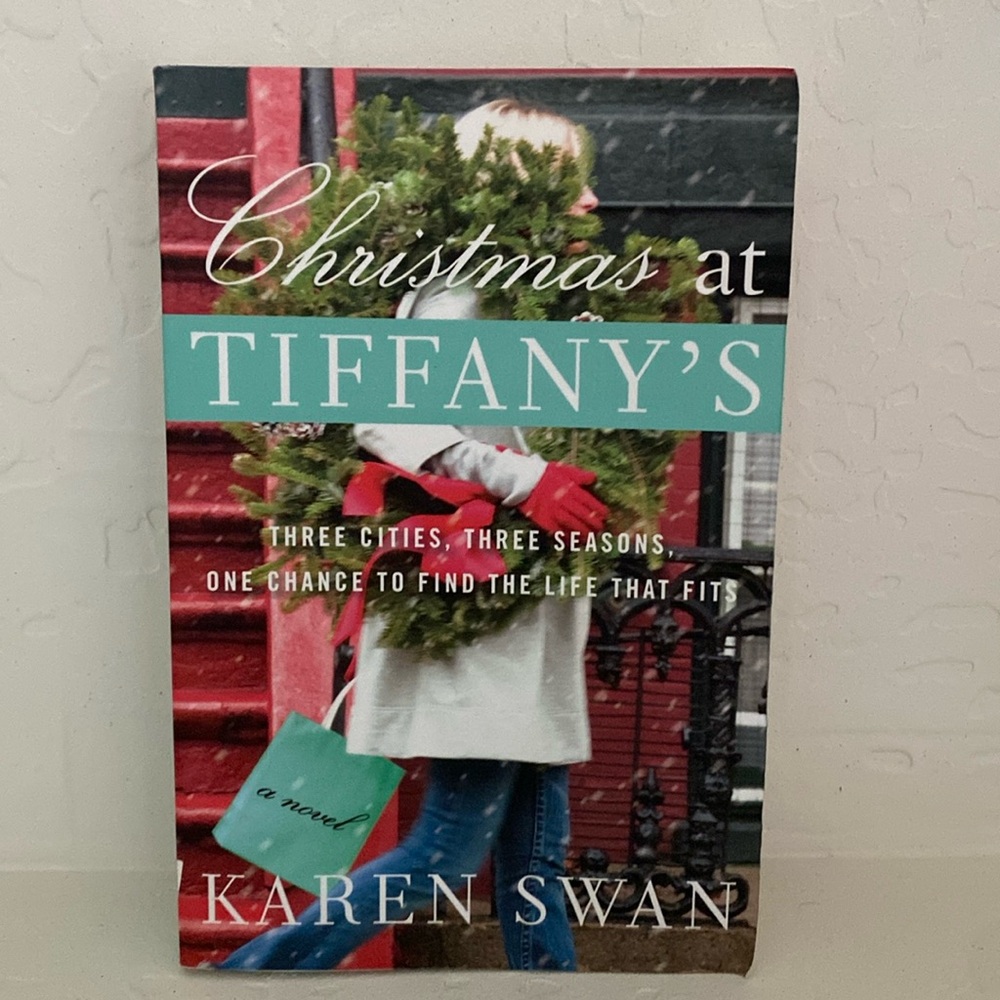 🎄Christmas at Tiffany’s - Paperback Book